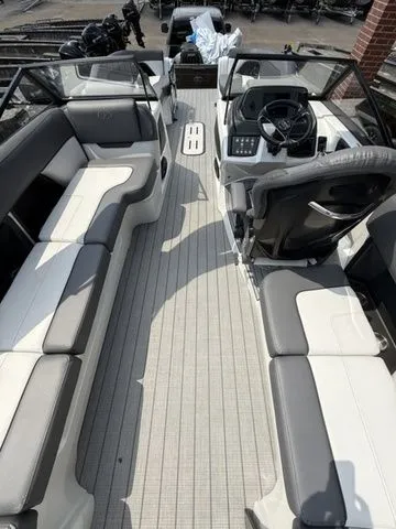 Slide: The Image of Veranda V One 2026 - 34