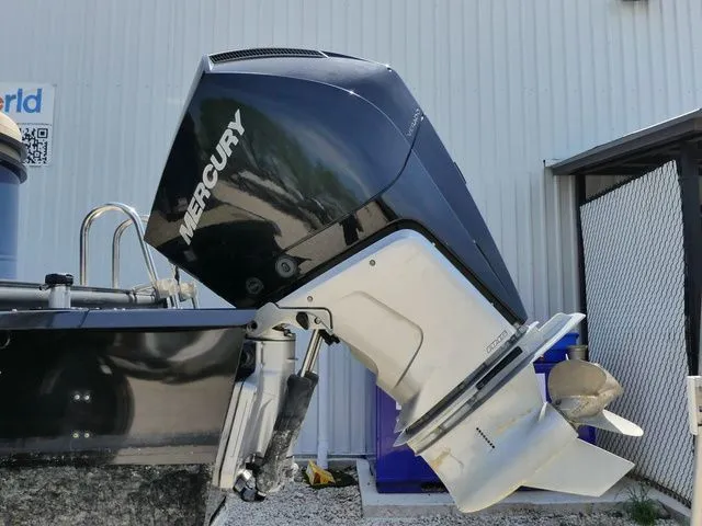 Slide: The Image of Regency 230 LE3 2023 - 6