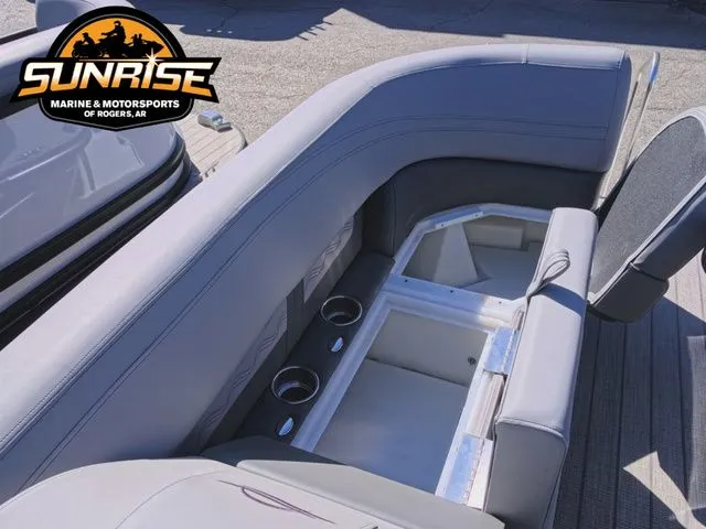 Slide: The Image of SunCatcher 322SS 2026 - 18