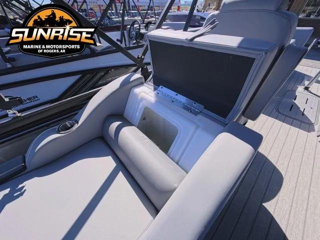 Slide: The Image of SunCatcher 322SS 2026 - 25