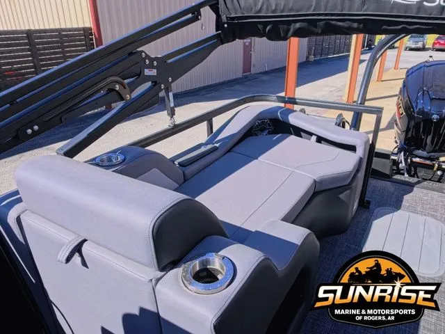 Slide: The Image of SunCatcher Elite 324SS 2026 - 11