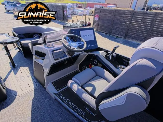 Slide: The Image of SunCatcher Elite 324SS 2026 - 13