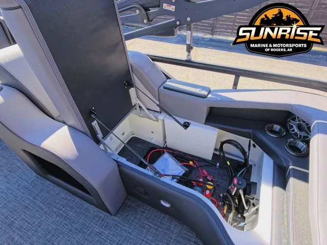 Slide: The Image of SunCatcher Elite 324SS 2026 - 16