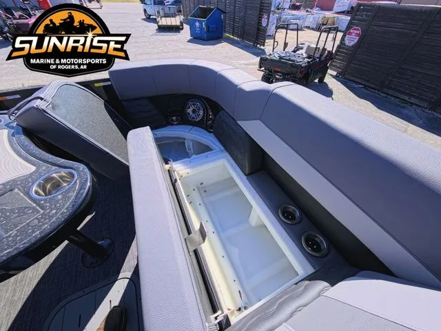 Slide: The Image of SunCatcher Elite 324SS 2026 - 25