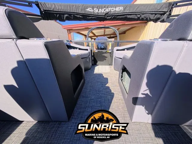 Slide: The Image of SunCatcher Elite 324SS 2026 - 26