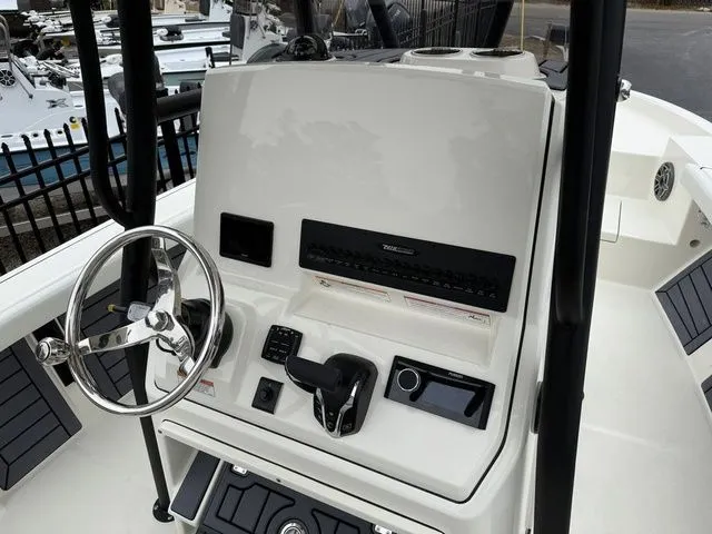 Slide: The Image of Pathfinder 2400 Open 2026 - 19