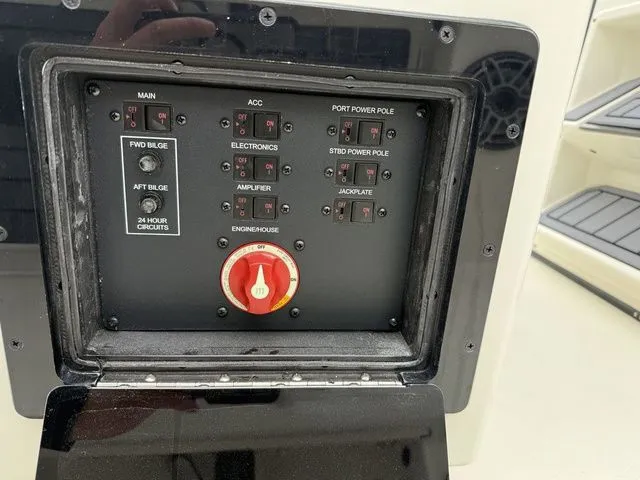 Slide: The Image of Pathfinder 2400 Open 2026 - 47