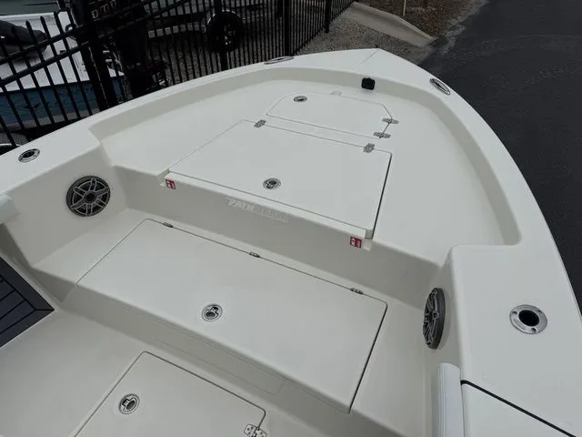 Slide: The Image of Pathfinder 2400 Open 2026 - 8