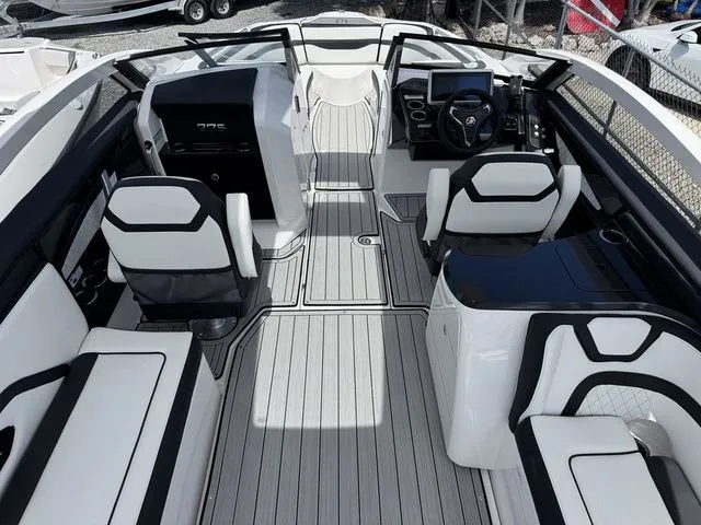 Slide: The Image of Yamaha 275SD 2026 - 12