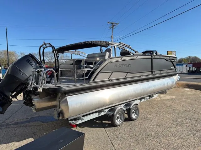 Slide: The Image of Godfrey Monaco 235 SFLC - 250 Suzuki SS 2026 - 2