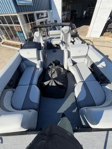 Slide: The Image of Godfrey Monaco 235 SFLC - 250 Suzuki SS 2026 - 7