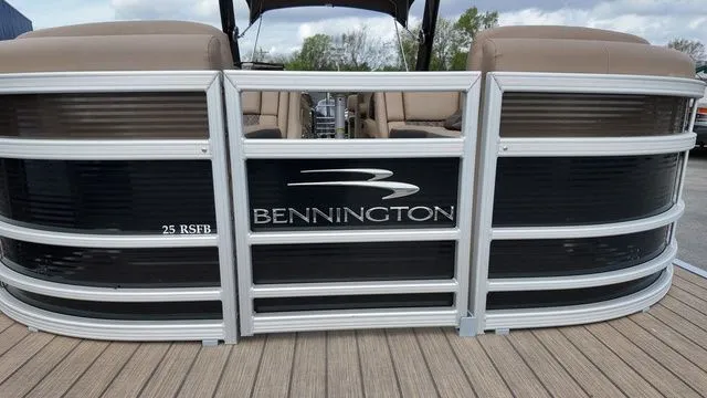 Slide: The Image of Bennington 25 RSFBADL 2017 - 10