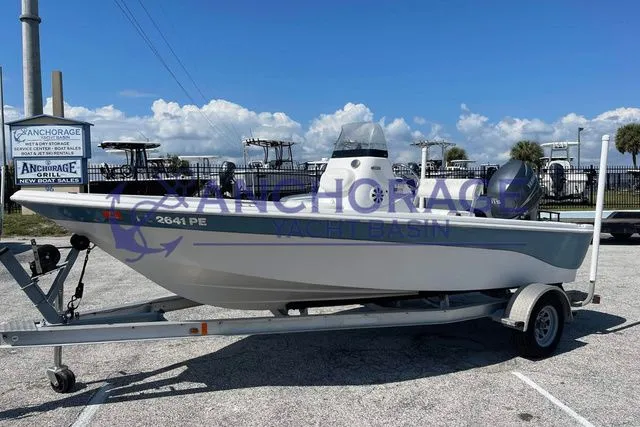 The Image of NauticStar 1810 2011 - 1