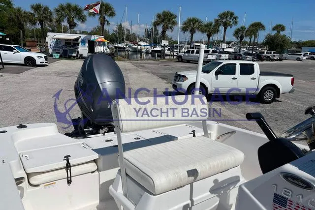 Slide: The Image of NauticStar 1810 2011 - 6