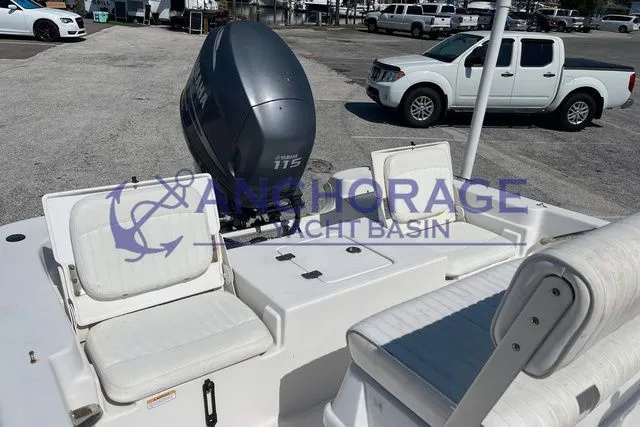 Slide: The Image of NauticStar 1810 2011 - 7