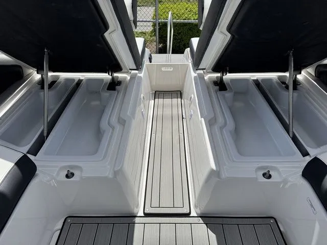 Slide: The Image of Yamaha 275SD 2026 - 34