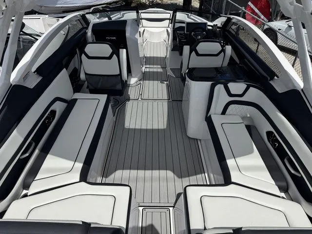 Slide: The Image of Yamaha 275SD 2026 - 9