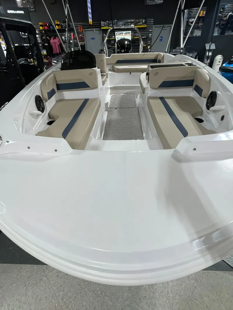 Slide: The Image of Hurricane SS185 2026 - 3