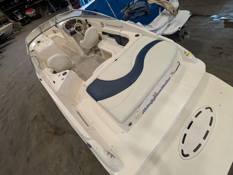 Slide: The Image of Rinker 232 2002 - 5