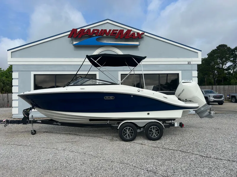 Slide: The Image of Sea Ray SPX 210 Outboard 2026 - 0