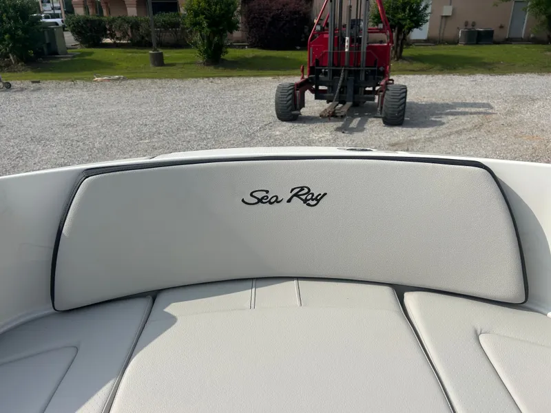 Slide: The Image of Sea Ray SPX 210 Outboard 2026 - 17