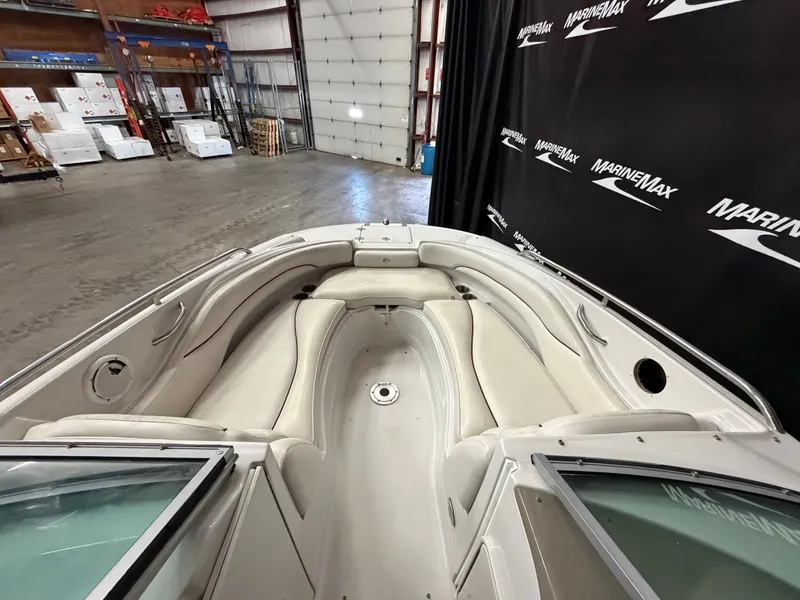 Slide: The Image of Crownline Boats 220 EX 2007 - 35