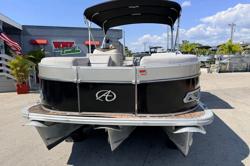 Slide: The Image of 2014 Avalon 2485 Catalina Entertainer Tri Toon boat at WMF Watercraft & Marine. - 3