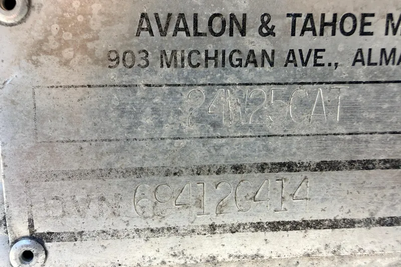 Slide: The Image of 2014 Avalon 2485 Catalina Entertainer identification plate with serial number and address details. - 30