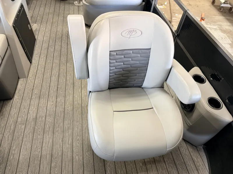 Slide: The Image of Montego Bay 8616 Quad Fish & 40HP Mercury 4Stroke -$24,995 2022 - 15