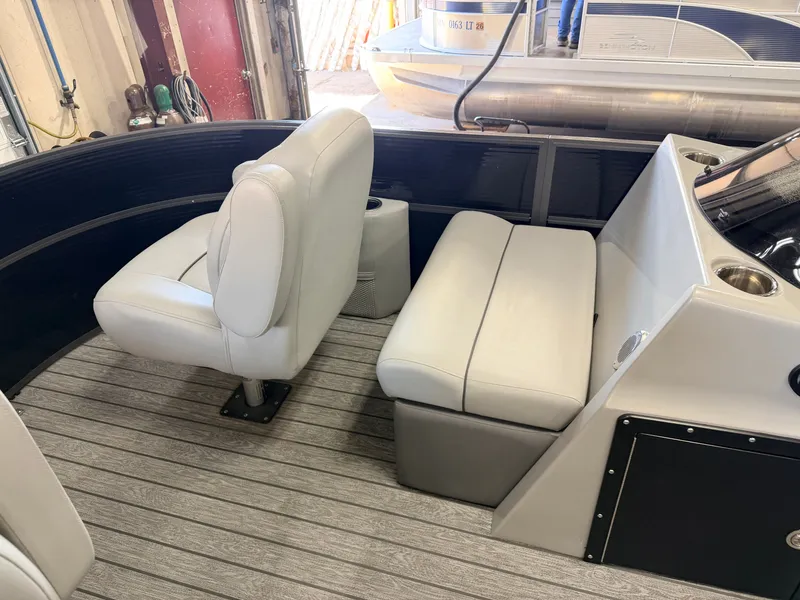 Slide: The Image of Montego Bay 8616 Quad Fish & 40HP Mercury 4Stroke -$24,995 2022 - 20