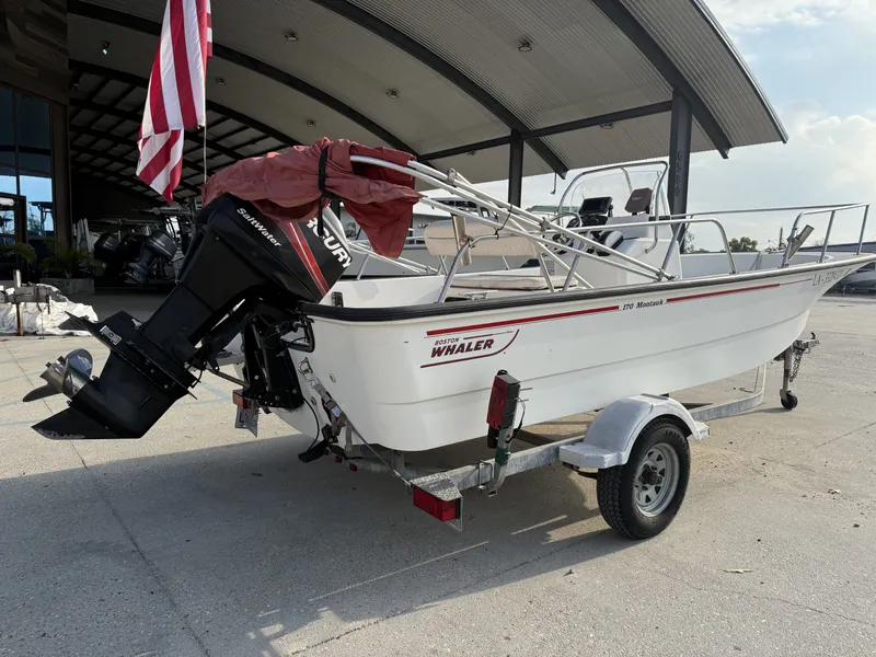 Slide: The Image of Boston Whaler 17 Montauk 2005 - 3