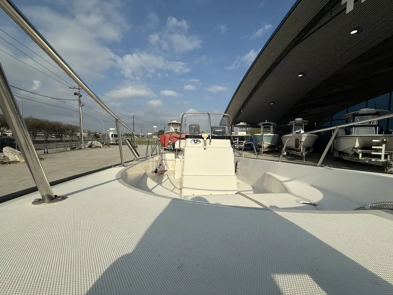 Slide: The Image of Boston Whaler 17 Montauk 2005 - 8
