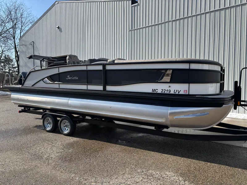 Slide: The Image of Barletta lusso 2022 - 4