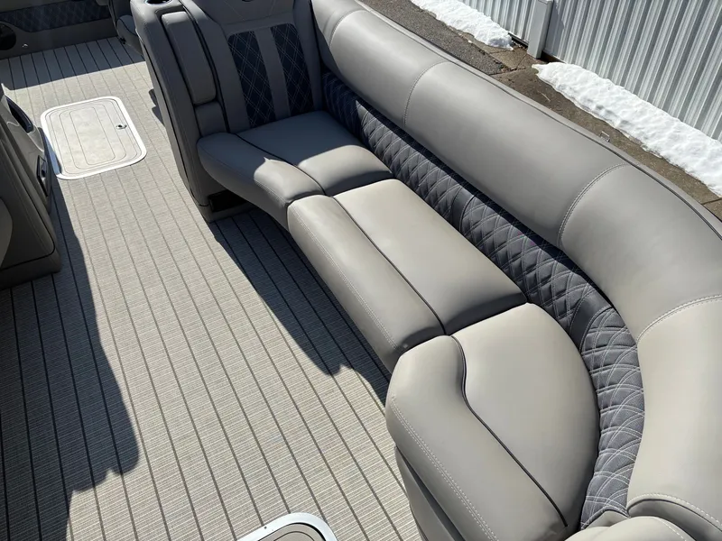 Slide: The Image of Barletta lusso 2022 - 6