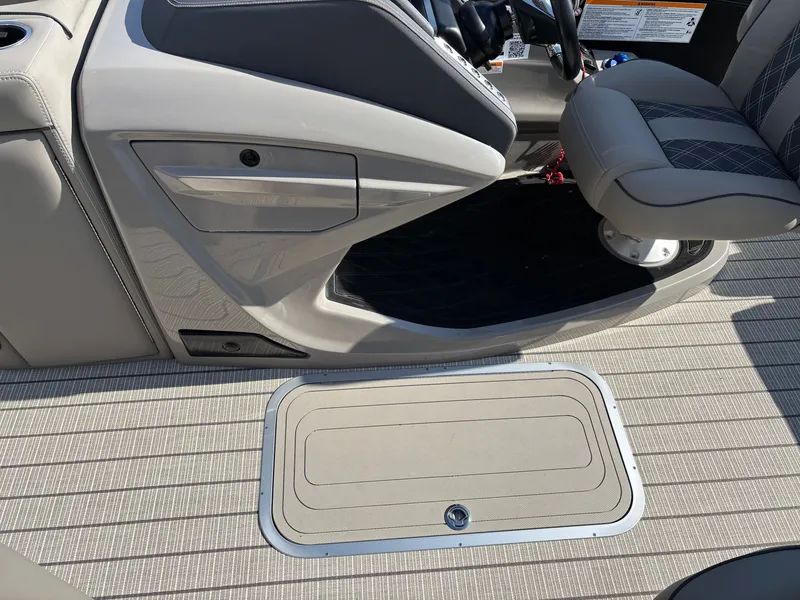 Slide: The Image of Barletta lusso 2022 - 9