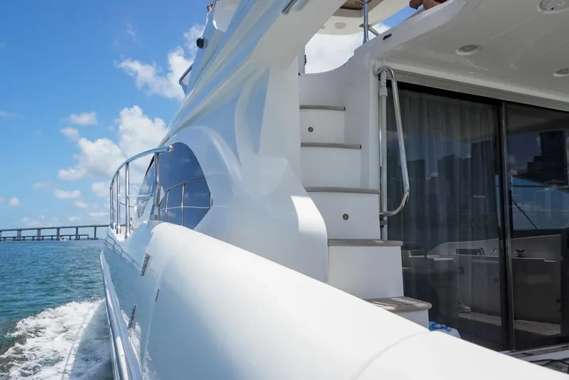 Slide: The Image of Azimut 54 2015 - 64