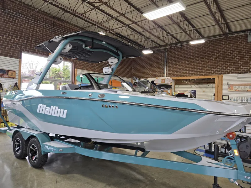 The Image of Malibu Wakesetter 21 LX 2026 - 0