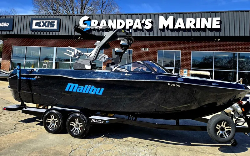 The Image of Malibu Wakesetter 25 LSV 2025 - 0