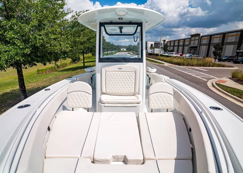 Slide: The Image of Sea Hunt Ultra 265 SE 2026 - 22