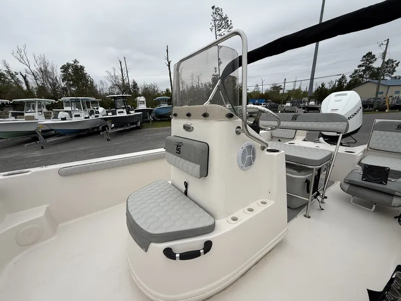 Slide: The Image of Carolina 21LS HONDA 140-WITH 7 HOURS 2025 - 8