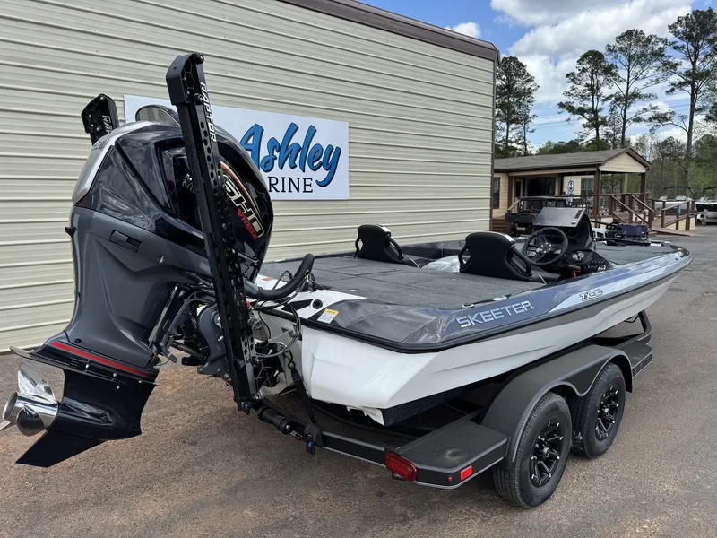 Slide: The Image of Skeeter ZXE20 ULTREX QUEST UPGRADE 2026 - 11