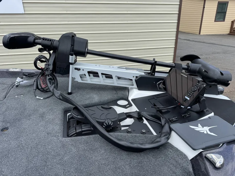 Slide: The Image of Skeeter ZXE20 ULTREX QUEST UPGRADE 2026 - 3