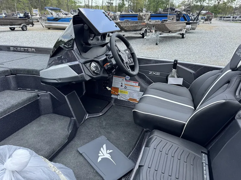 Slide: The Image of Skeeter ZXE20 ULTREX QUEST UPGRADE 2026 - 5