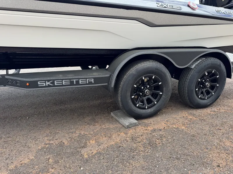 Slide: The Image of Skeeter ZXE20 ULTREX QUEST UPGRADE 2026 - 9