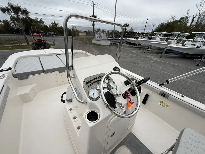 Slide: The Image of Carolina 21LS HONDA 140-WITH 7 HOURS 2025 - 7