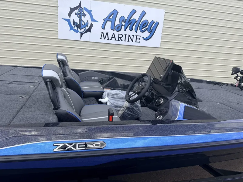 Slide: The Image of Skeeter ZXE20 ULTREX QUEST UPGRADE 2026 - 5