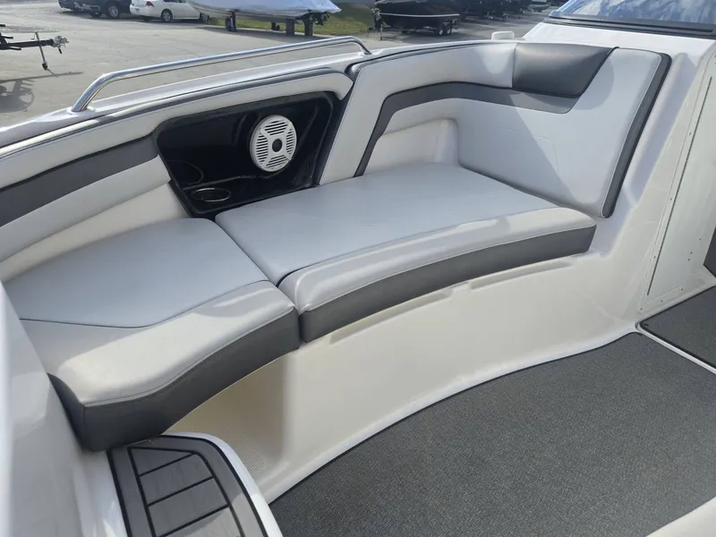 Slide: The Image of Yamaha AR240 2019 - 13