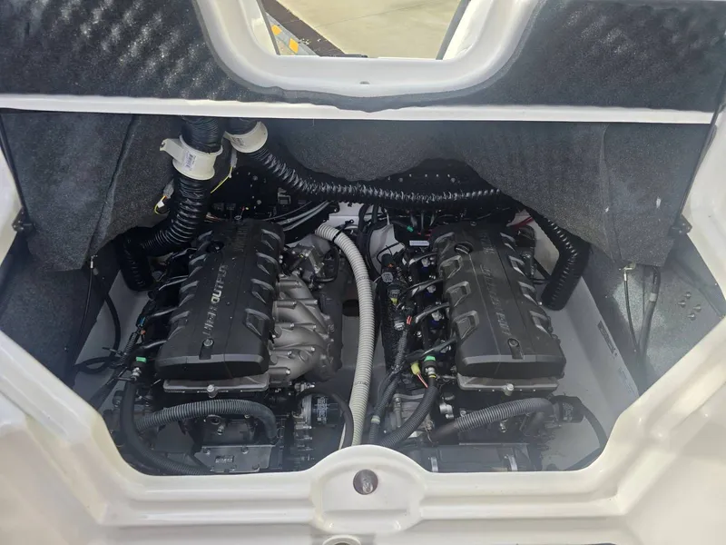 Slide: The Image of Yamaha AR240 2019 - 18