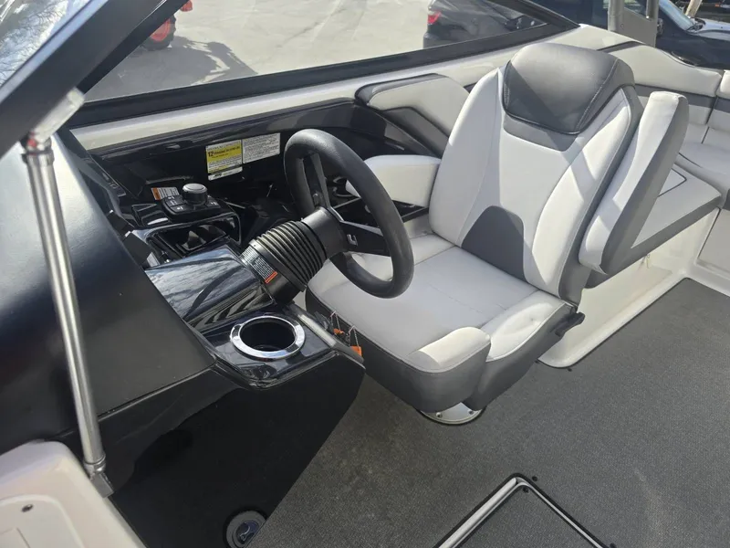 Slide: The Image of Yamaha AR240 2019 - 9