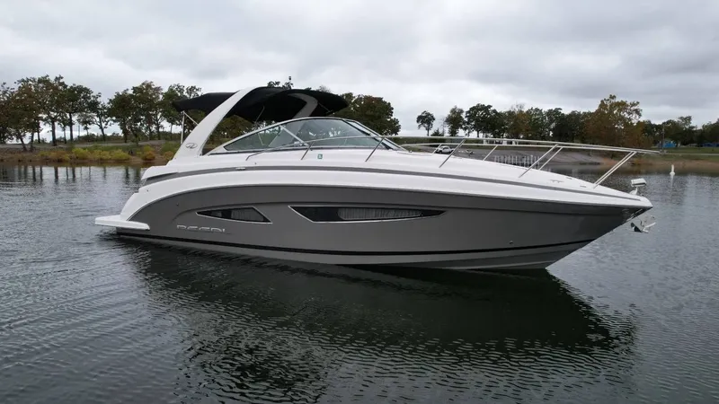 Slide: The Image of Regal 32 Express Cruiser 2015 - 11